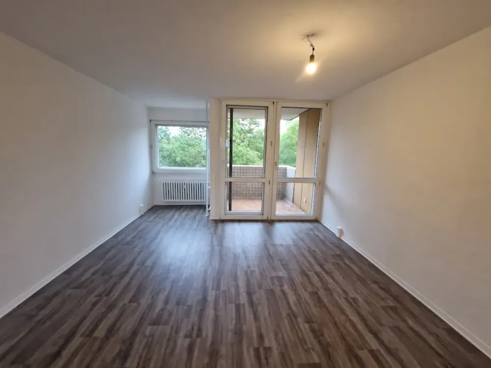 Ab 01.11. frei - mein neues Reich - 2-Zimmer-Wohnung mit Wasserblick in Siemensstadt!