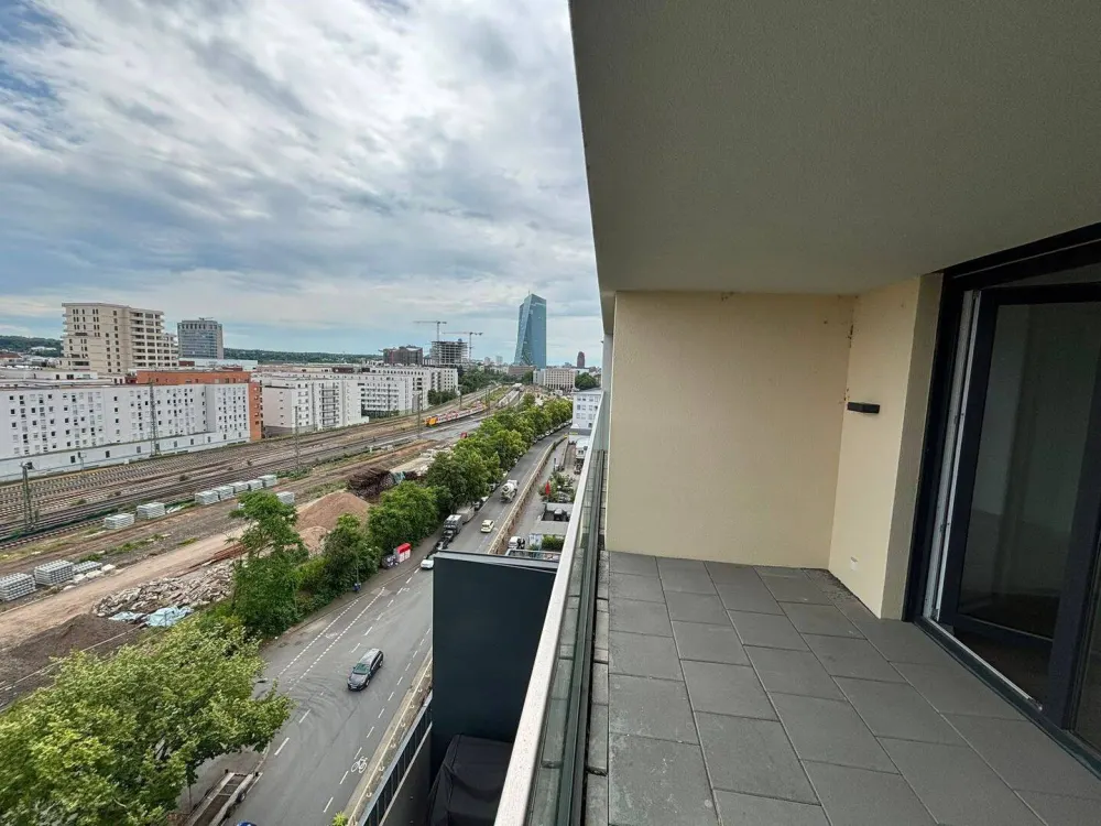 Wohnen über den Dächern Frankfurts am Ostpark - 3-Zimmer Penthouse