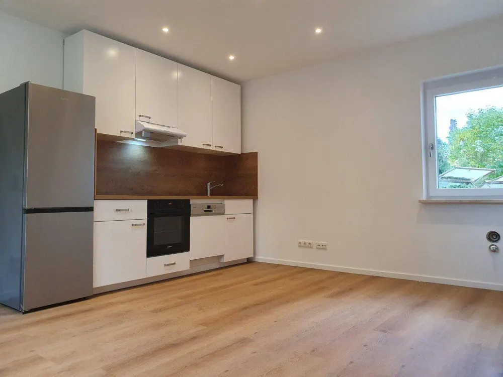Erstbezug nach Kernsanierung in Helle 1,5 Zimmer Wohnung