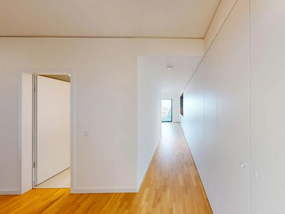 Großzügige und lichtdurchflutete 3-Zimmer-Wohnung an der Elbspitze