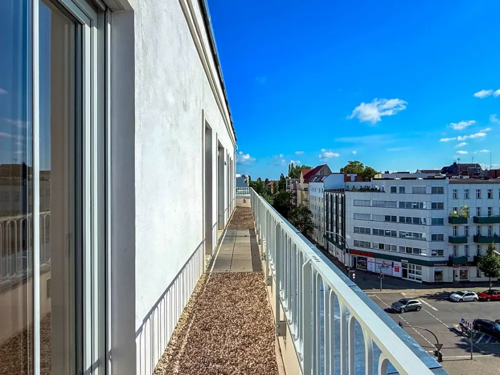 Große Dachgeschosswohnung nah Schloß Charlottenburg - 4 Zimmer am Mierendorffplatz