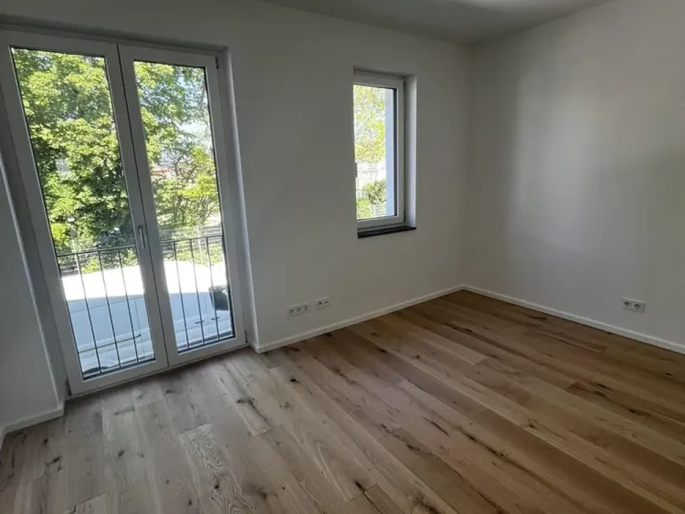 Erstbezug Lichtdurchflutete 3-Zimmer-Wohnung mit Balkon