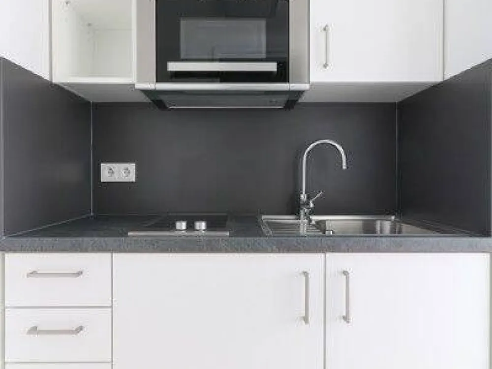 Stilvoll möblierte Etagenwohnung mit Balkon und modernem Ambiente zum Wohlfühlen