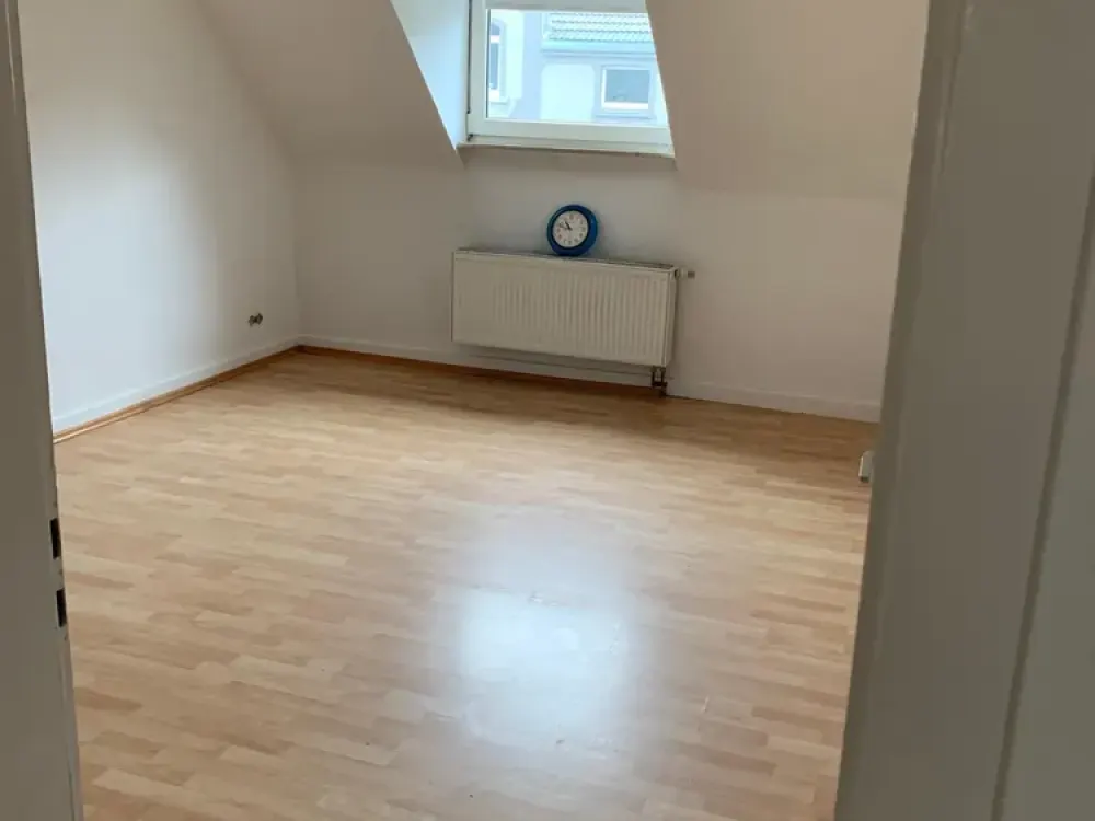 3-Room Apartment with Balcony in Düsseldorf