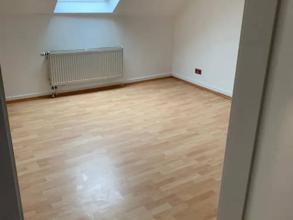 3-Room Apartment with Balcony in Düsseldorf
