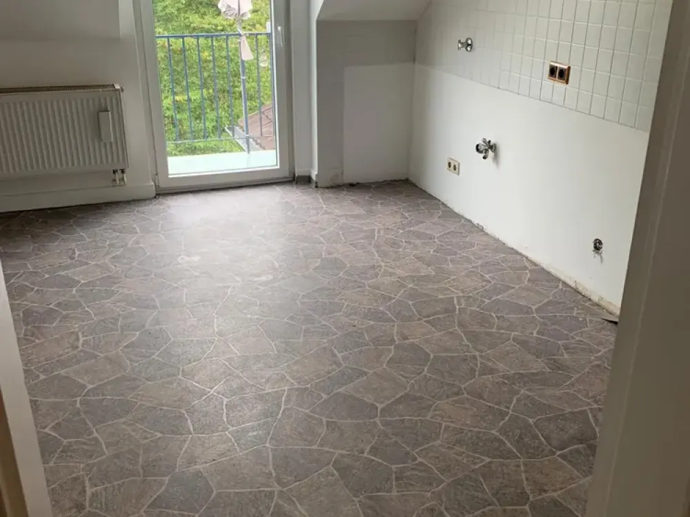 3-Room Apartment with Balcony in Düsseldorf