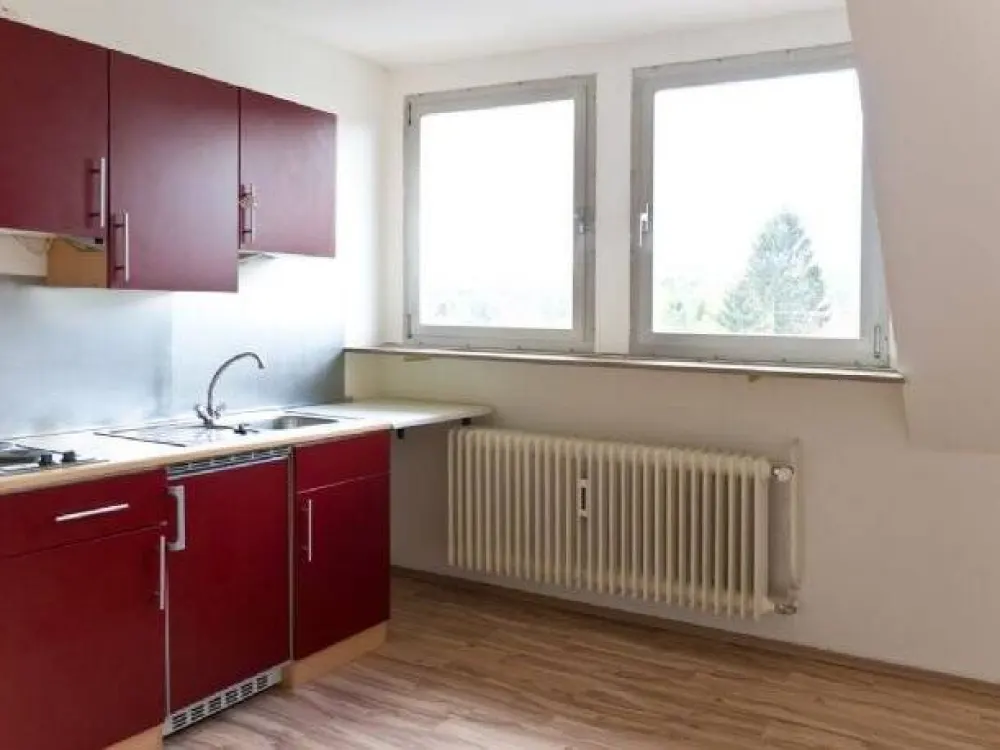 Gepflegte Etagenwohnung mit grandiosem Ausblick und ausbaufähigem Dachboden