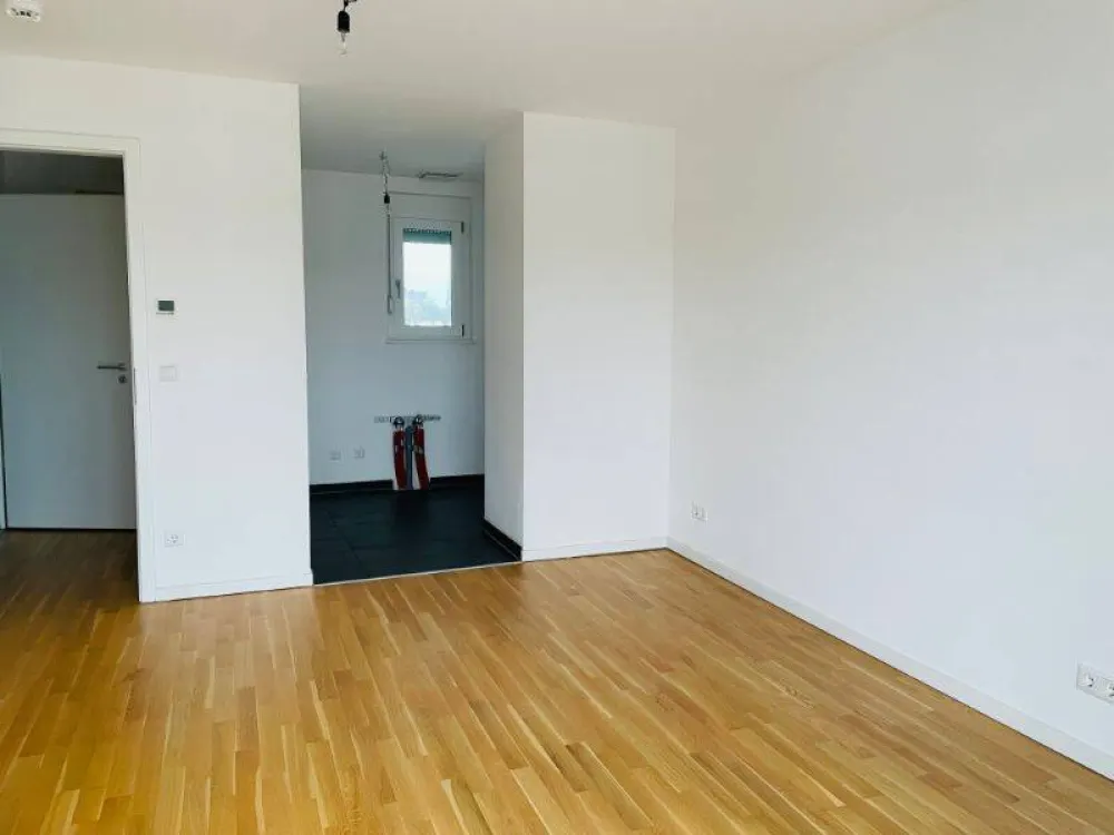 Moderne 2-Zimmer-Wohnung in ruhiger Gegend - - Übernahme EBK möglich