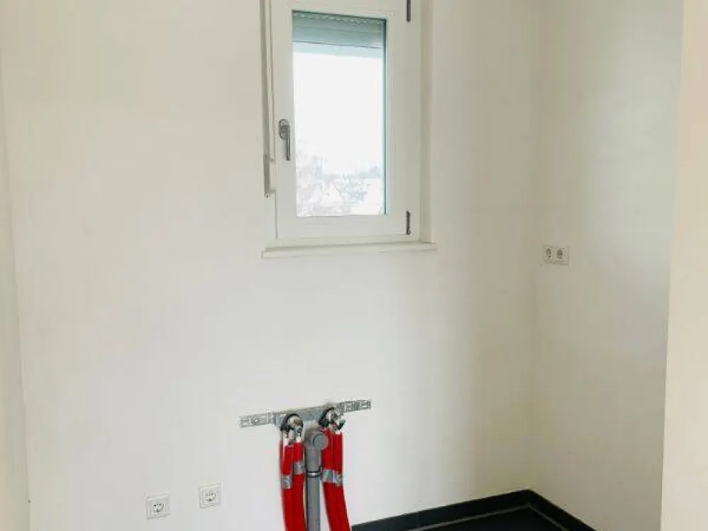 Moderne 2-Zimmer-Wohnung in ruhiger Gegend - - Übernahme EBK möglich