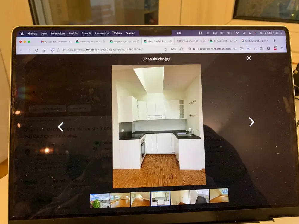 Sonnige, helle, lichtdurchflutete gut isolierte DG-Wohnung über den Dächern Harburgs ab 01.10