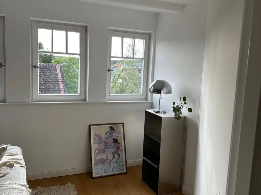 Über den Dächern Reichelsdorfs, außergewöhnliche Maisonette mit Galerie, Kamin und eigenem Garten