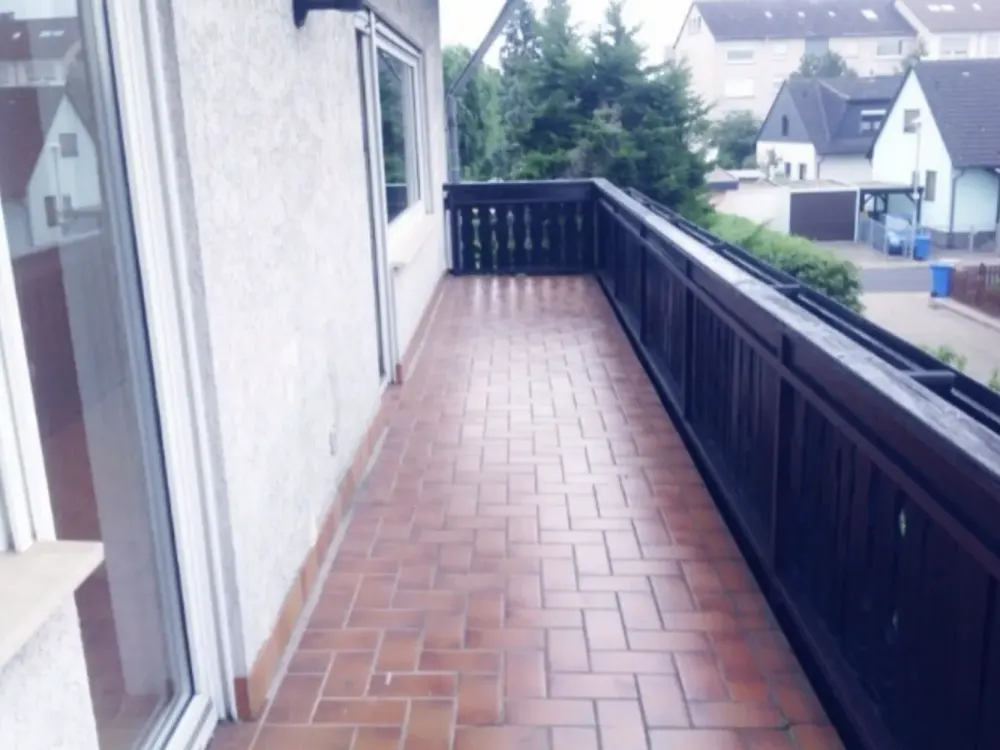Freundliche 4 1/2 -Zimmer-Terrassenwohnung mit Balkon und Einbauküche in Rodenbach