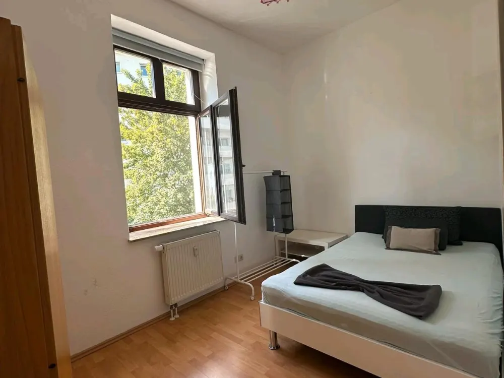 Direkt am Universitätsklinikum: 2- Zimmer - Wohnung zu vermieten