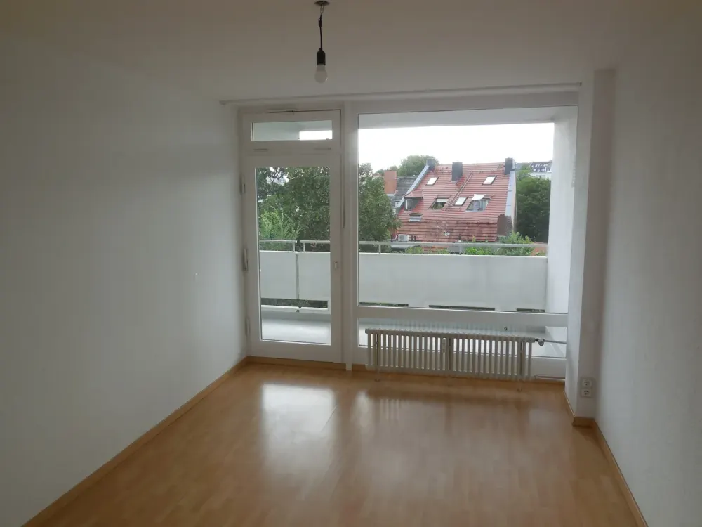 2-Zimmer-Wohnung mit großer Loggia, TG-Stellplatz, Frankfurt-Bornheim
