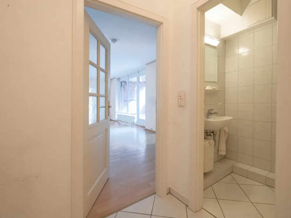 Charmante 2-Zimmer-Wohnung mit überdachter Loggia zentral am Zob in Winsen (Luhe) - Max. 2 Personen