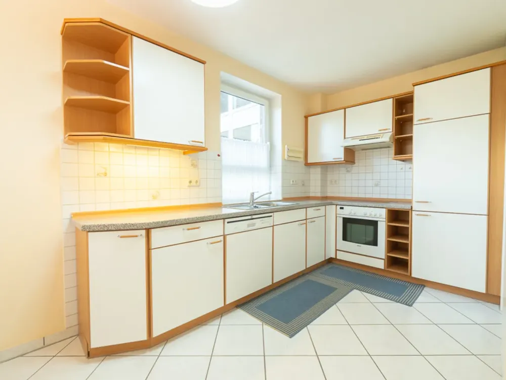 Charmante 2-Zimmer-Wohnung mit überdachter Loggia zentral am Zob in Winsen (Luhe) - Max. 2 Personen