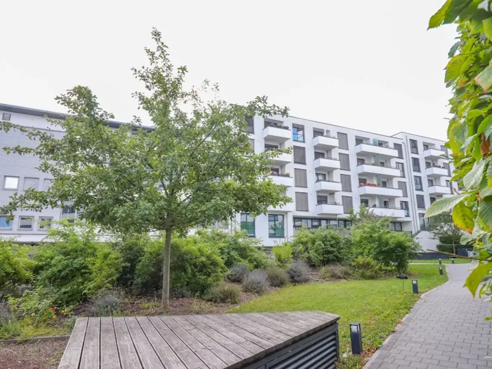 Modern living ambiance on 62 m² in the popular Maybach Quartier - incl. balcony and fitted kitchen