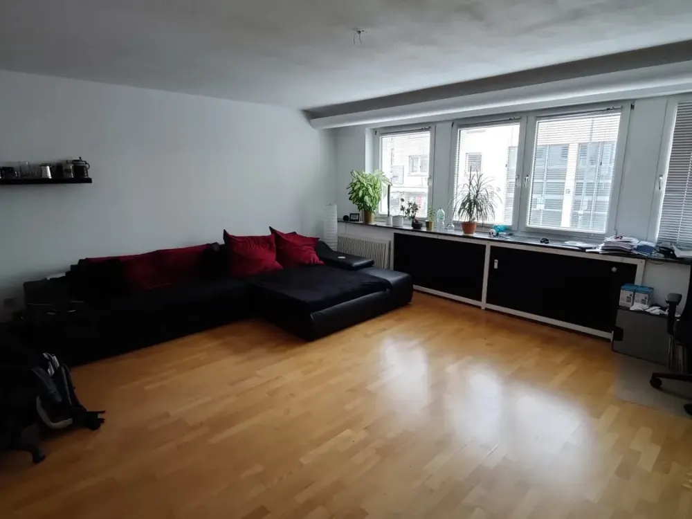 Schöne 2-Zimmer-Wohnung mit grosser Dachterasse in Köln