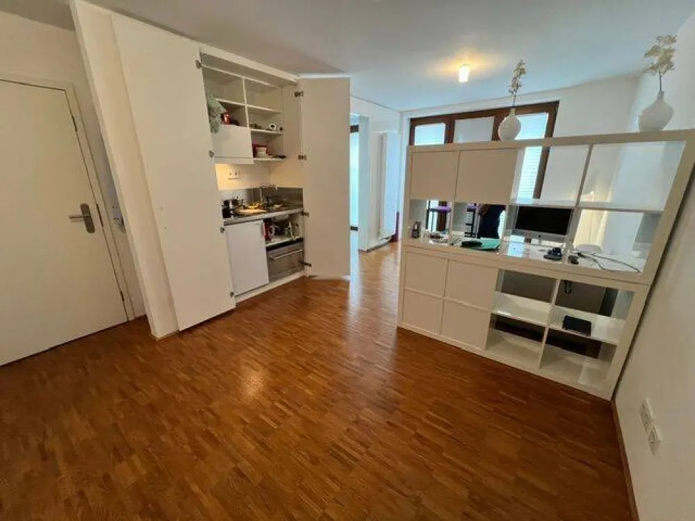 Zentral in der Innenstadt, sehr schönes Appartement mit Möblierung, Aufzug u. Putzservice
