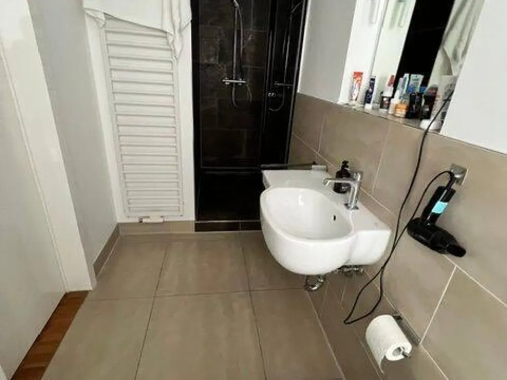 Zentral in der Innenstadt, sehr schönes Appartement mit Möblierung, Aufzug u. Putzservice