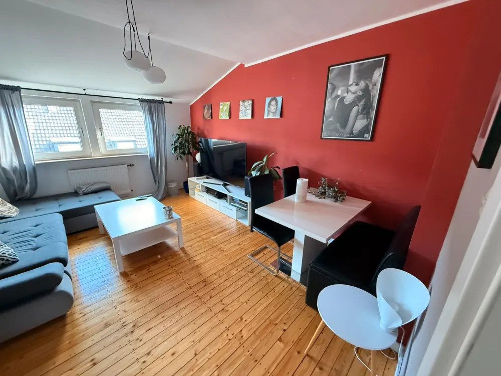 3,5-Zimmer-Wohnung in Düsseldorf - teilmöbliert