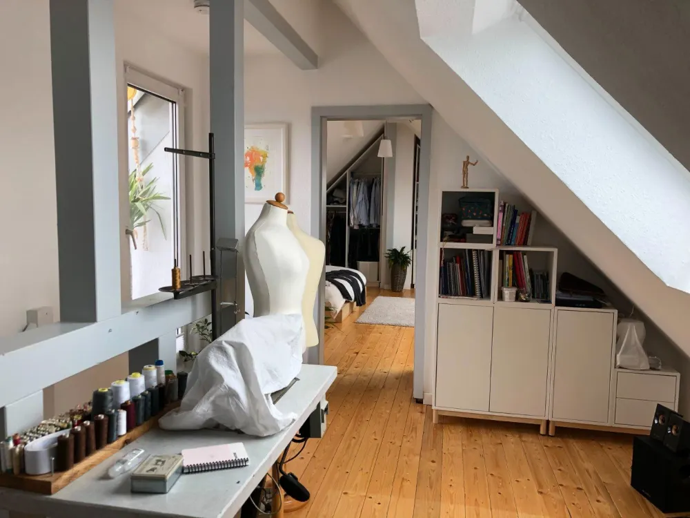 3,5-Zimmer-Wohnung in Düsseldorf - teilmöbliert