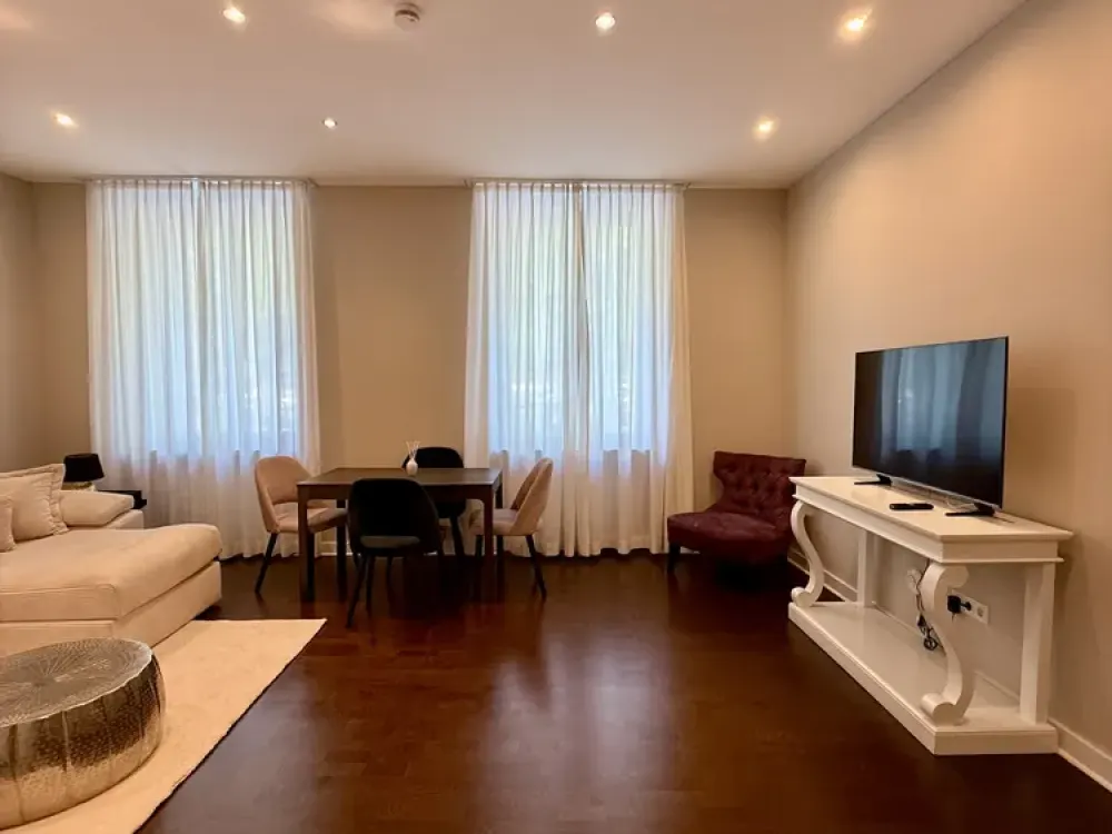 Möblierte 2-Zimmer Wohnung mit Terrasse