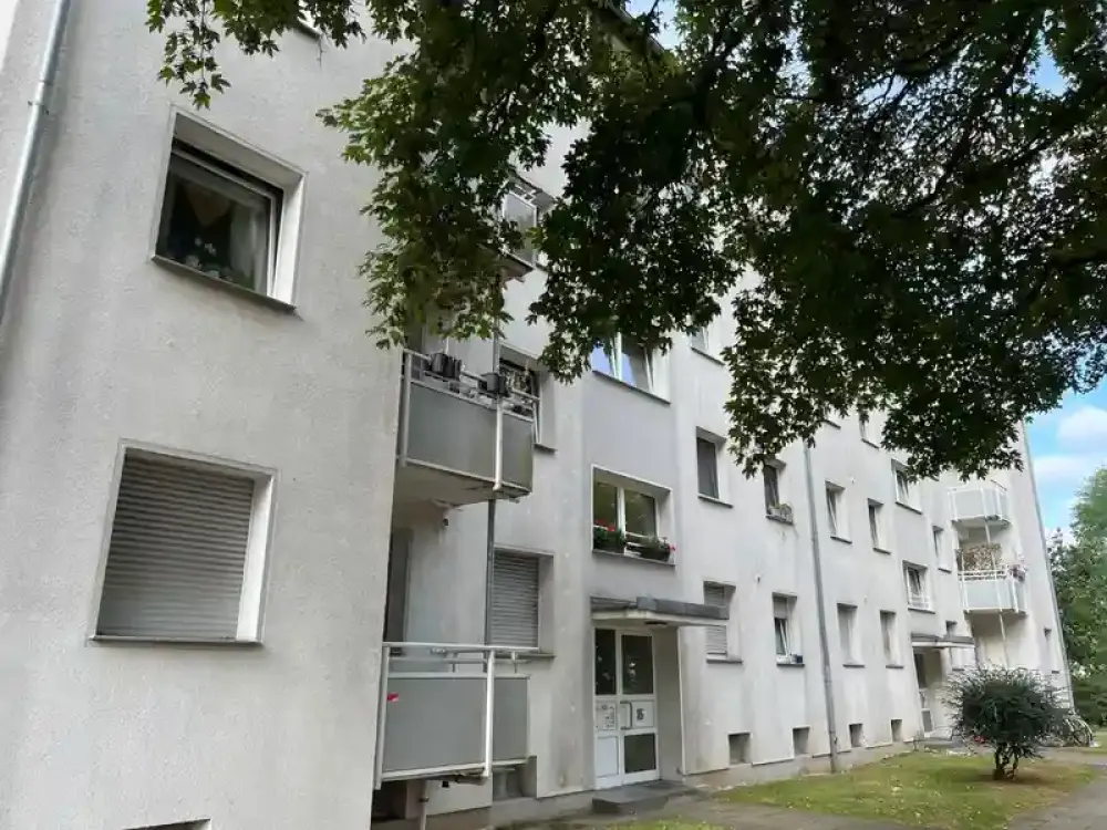 Helle 2 Zi.-Whng.- weisses Duschbad mit Fenster und Balkon - Duisburg Rheinhausen