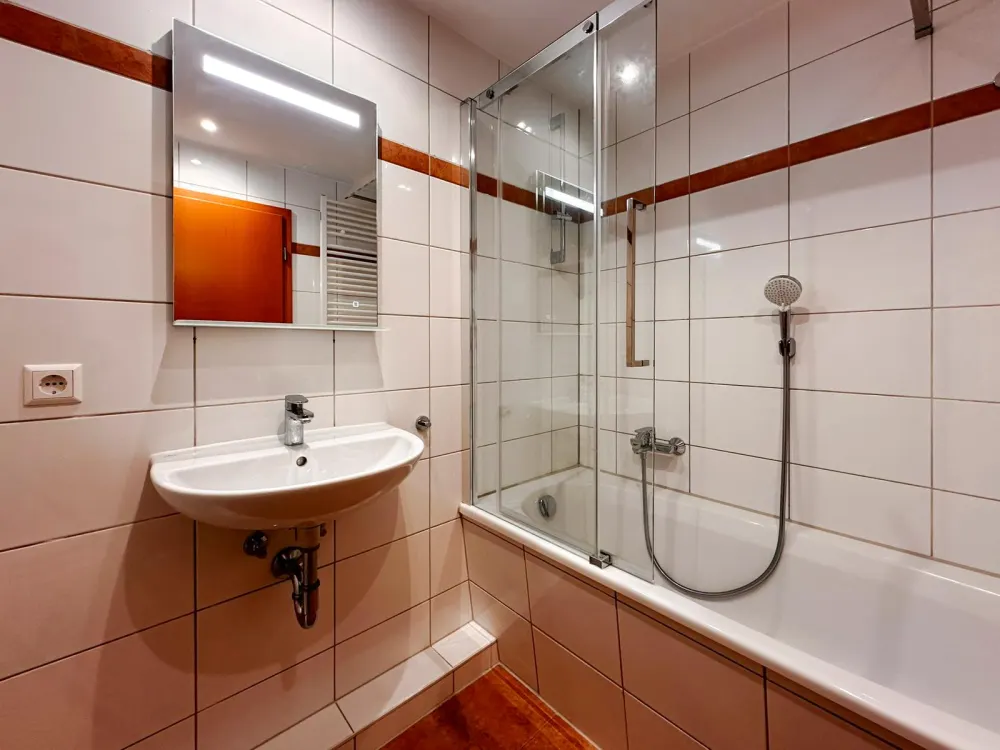 *** 3 Rooms | Gohlis | Balcony | View of the Kaisergärten | Bright & Sunny | AVAILABLE ***