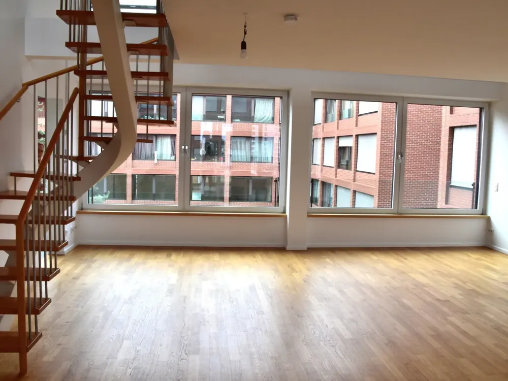 Außergewöhnliche Maisonette mit beheiztem Glaswintergarten und Dachterrasse am Potsdamer Platz