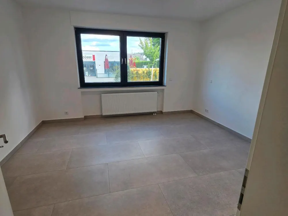 Du-Sùd, 2.5 Zimmer KDB