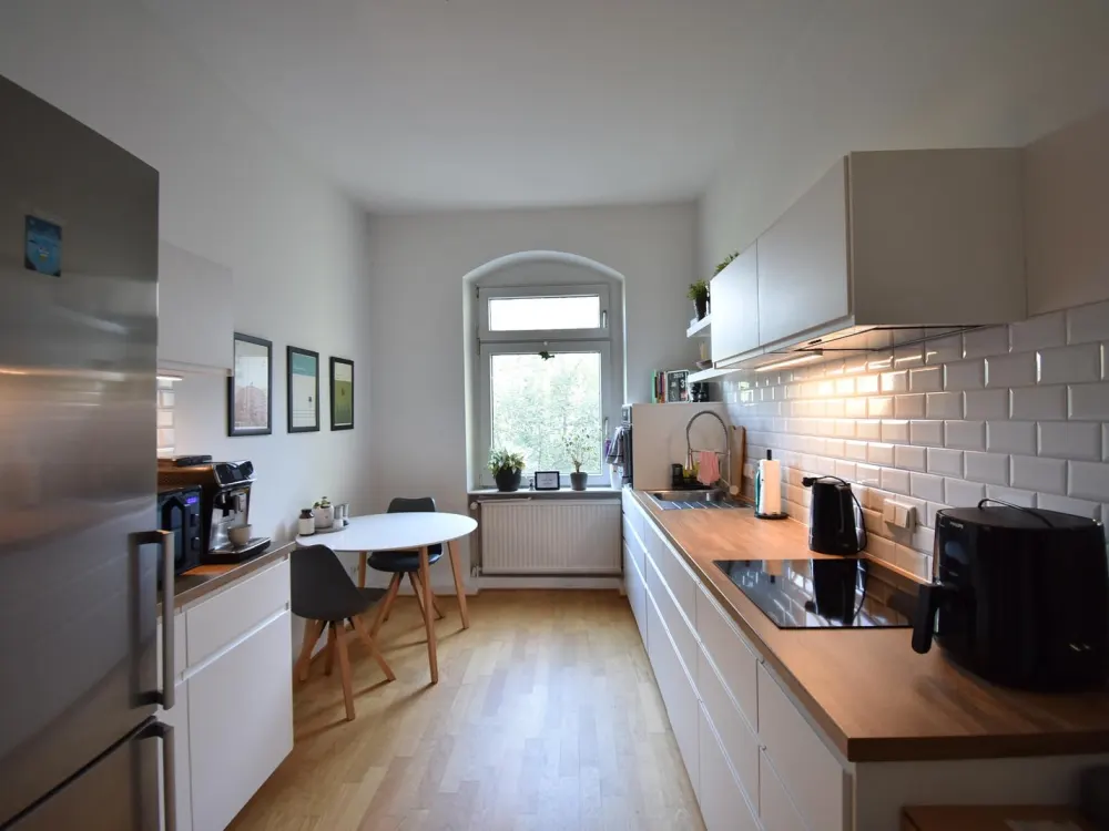 Altbaucharme in OBK! Moderne 3-Zimmer-Wohnung zu vermieten