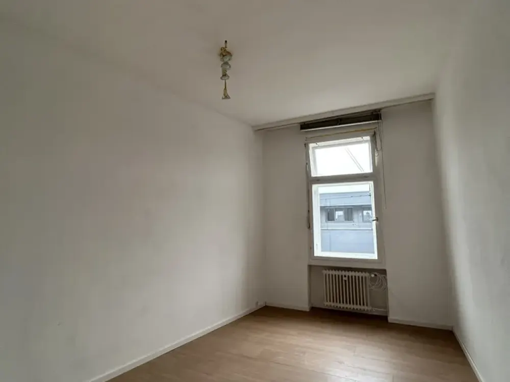 WG ZIMMER in Köln-Weidenpesch 3er Wg (2 Zimmer verfügbar)