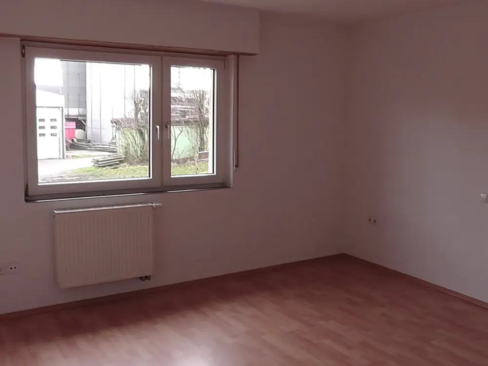 Gepflegte 5-Zimmer-Wohnung in Walzbachtal mit Glasfaseranschlussnschluss