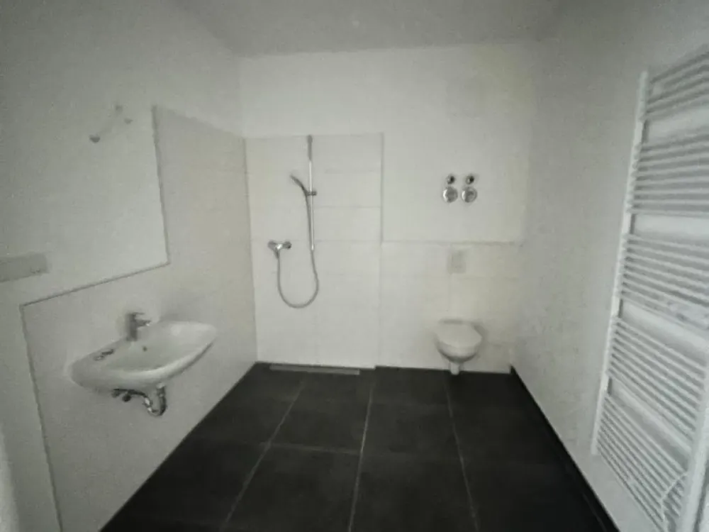 Exklusive 1-Zimmer-Wohnung mit Balkon, Aufzug und Tiefgaragenstellplatz