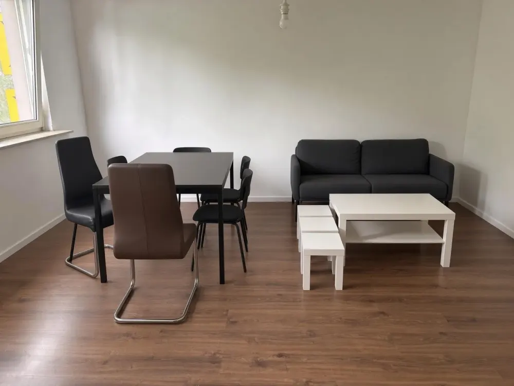 Living in the Center, Quiet House, Near University: 2.5 - 3 Room Apartment in Krefeld-Stadtmitte