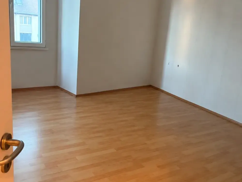 Gepflegte 4-Zimmer-Wohnung in zentraler Lage in Hagen-Mittelstadt, Arndtstraße 51