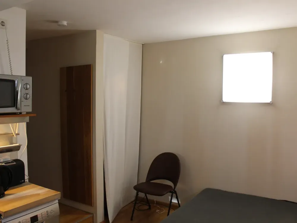 Nur für Wochenendpendler/innen - Modern möbliertes 1 Zi.-Apartment in zentraler Lage