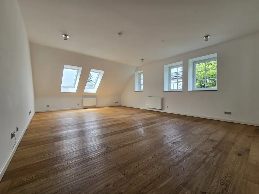 Großzügige Wohnung ruhiger und naturnaher Lage