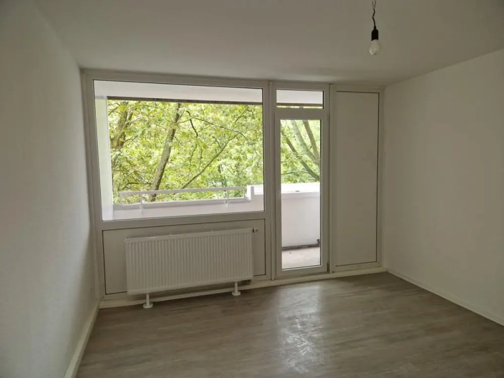 Auf gute Nachbarschaft: günstig geschnittene 3-Zi.-Wohnung