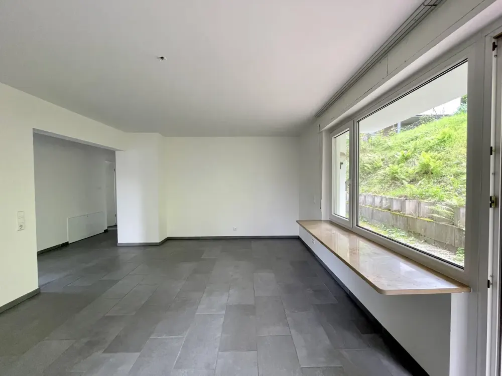 Moderne 3-Zimmer-Wohnung mit Terrasse, Einbauküche und Garage in attraktiver Lage von Esslingen
