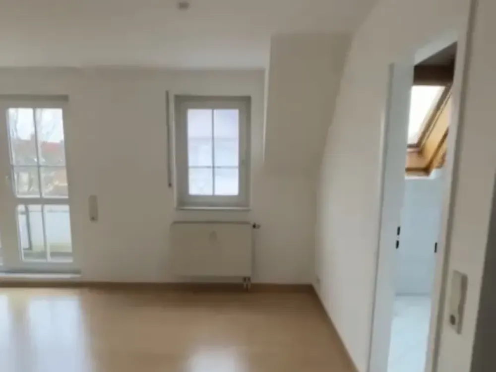 Großzügige und sehr helle 4-Zimmer-Maisonette-Wohnung in Durlach-Aue zur Miete