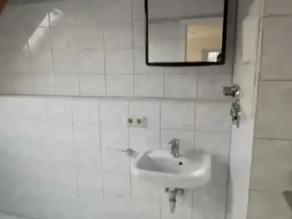 Großzügige und sehr helle 4-Zimmer-Maisonette-Wohnung in Durlach-Aue zur Miete