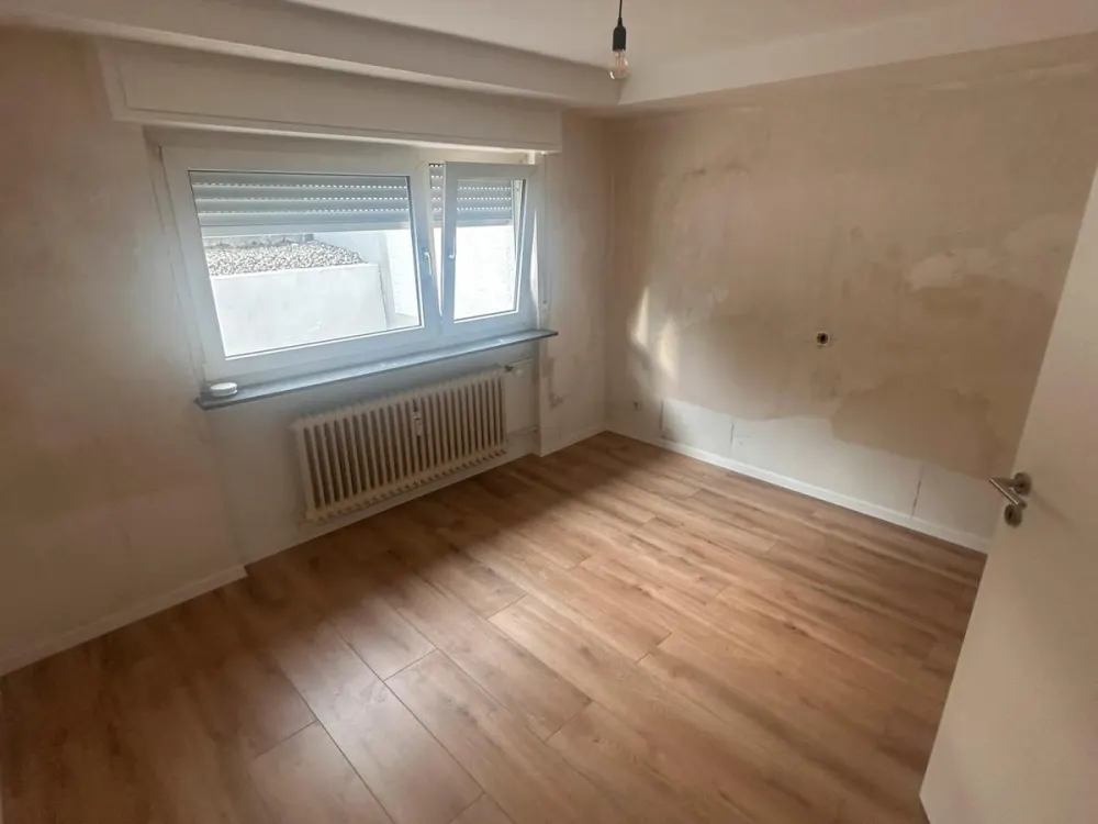Kleine 2-Zimmer-Wohnung mit großer Terrasse in Bad Vilbel