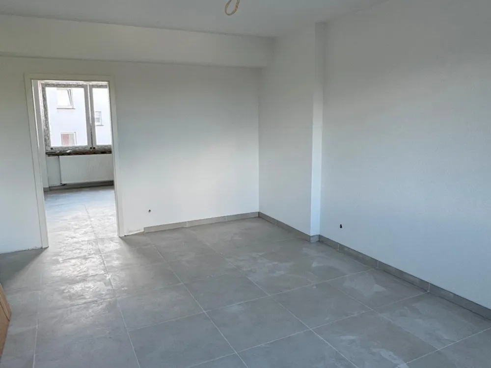 Schöne neu renovierte 3 ZKB in Völklingen-Wehrden