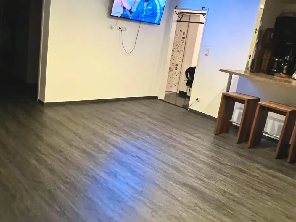 Schöne 4 Zimmerwohnung mit Balkon zu vermieten