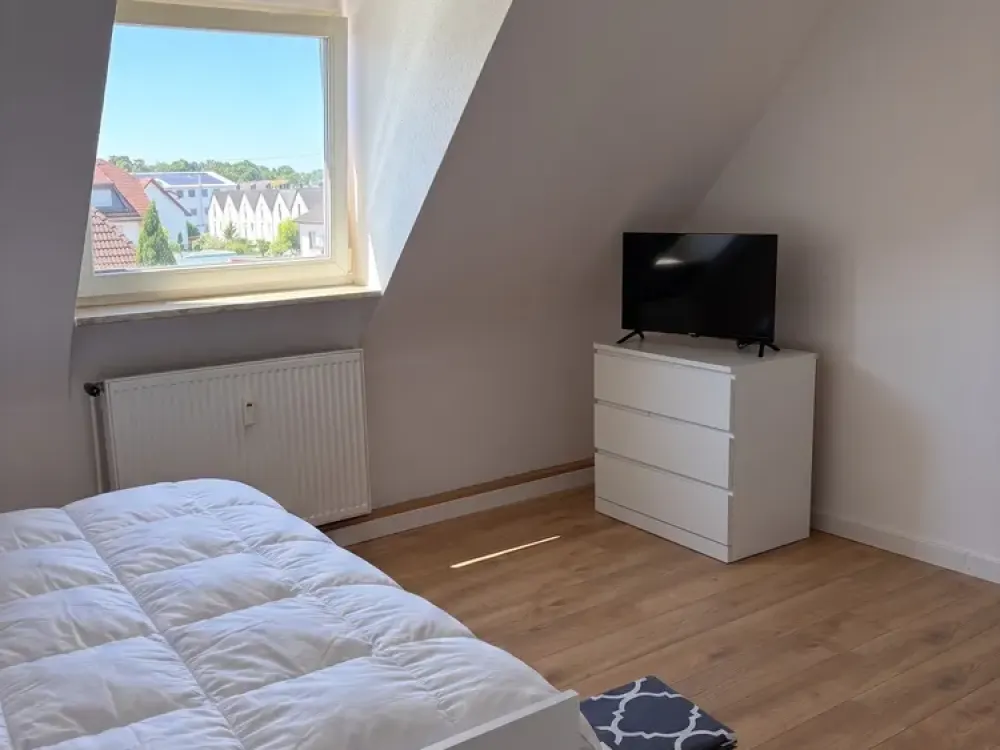 Top möblierte 2-Zimmer-Wohnung nahe S-Bahnstation / WG-geeignet