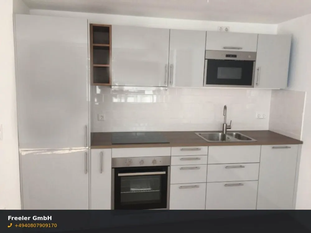 Helle 2 Zimmer Wohnung mit Einbauküche und Balkon in Wandsbek