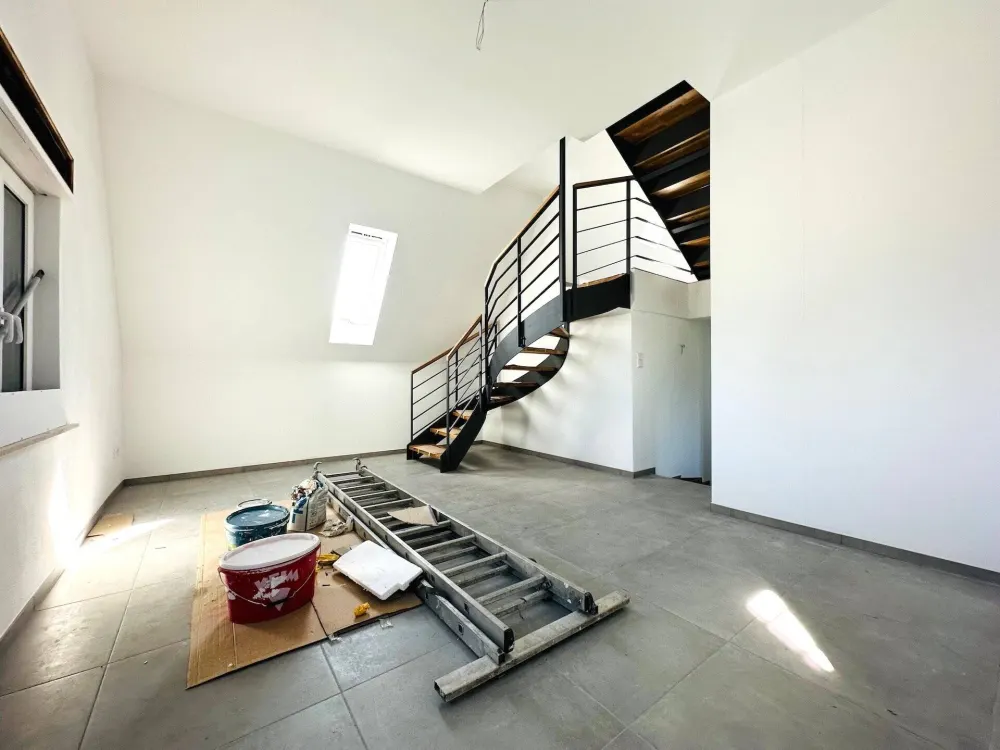 Helle klimatisierte 3 Zimmer Loft Wohnung in Nürnberg Buch