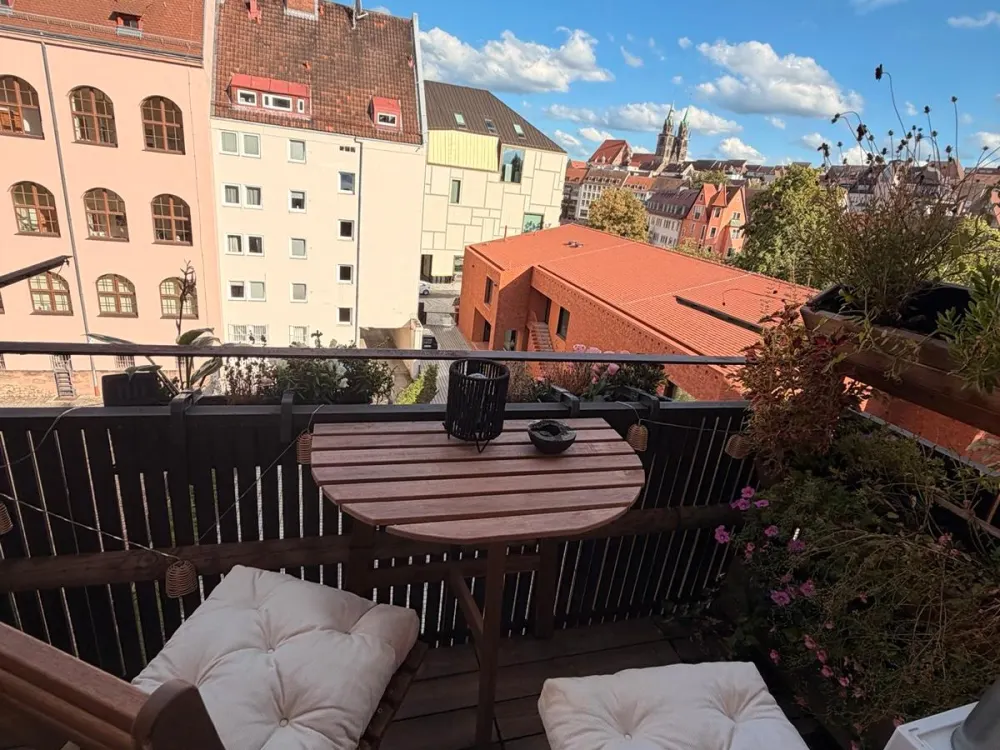 Helle 3-Zimmer Wohnung mit zwei Balkonen am Maxplatz - Nürnberg